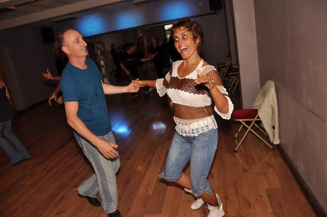 min 2010 05 30 station danse 256